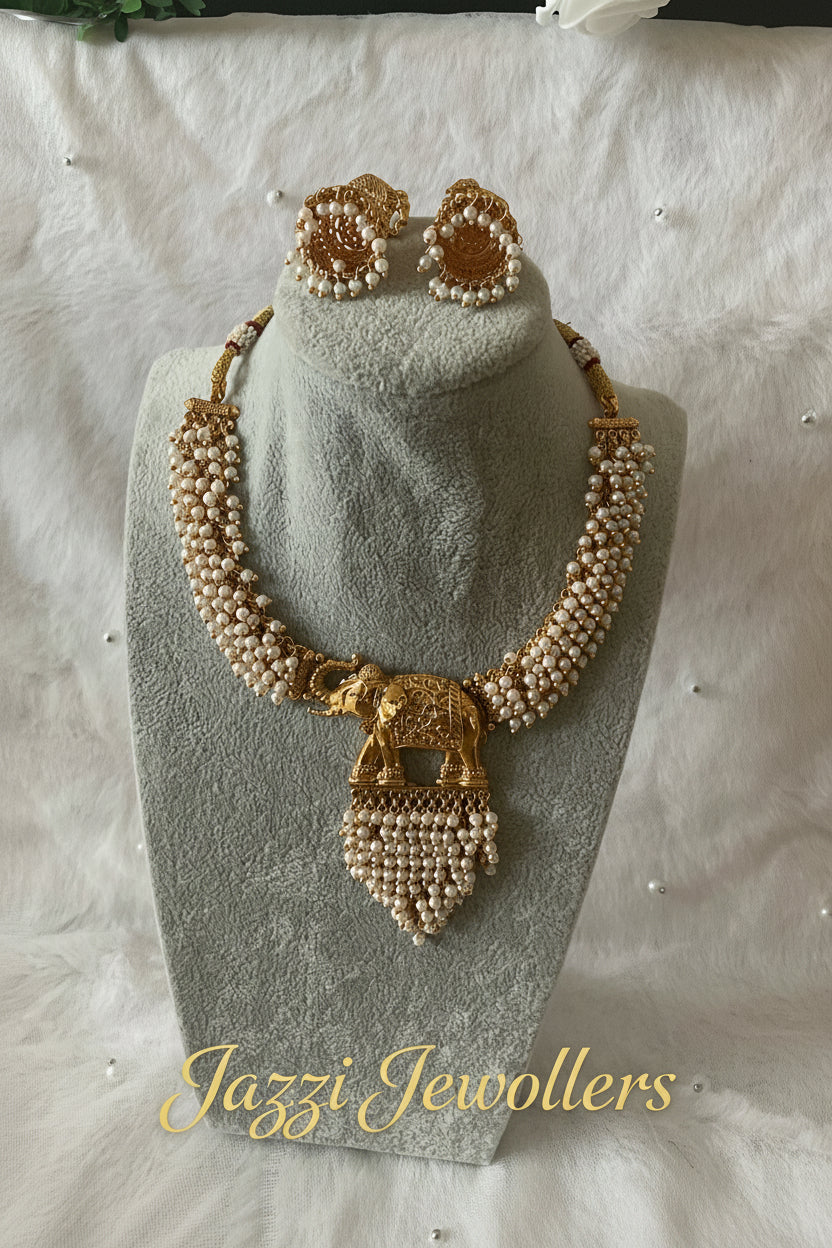 The Gaja Pearl Statement Necklace