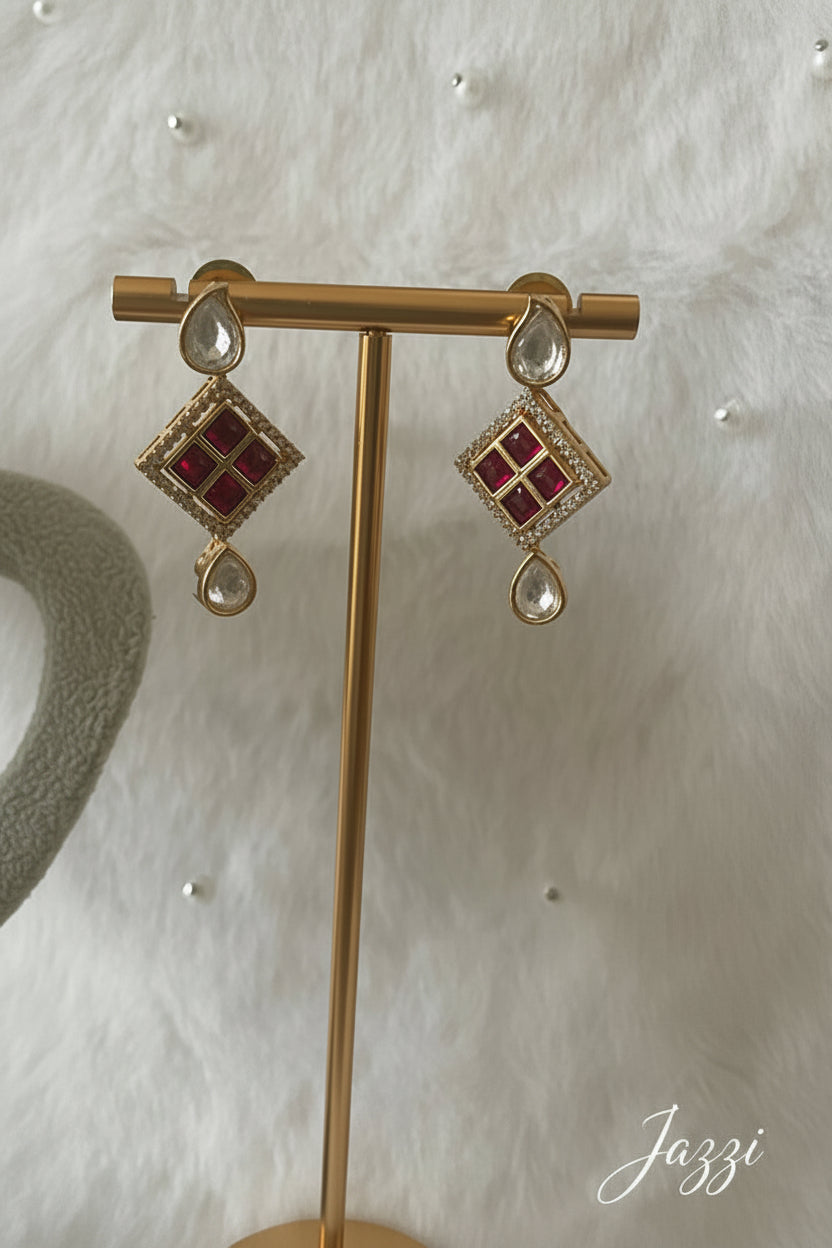 The Vaani Kundan Droplet Set