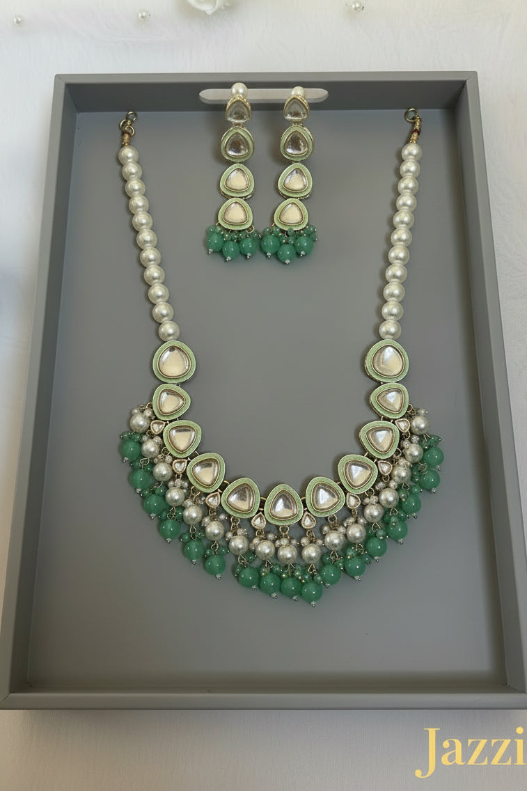 The Kavya Pearl Set