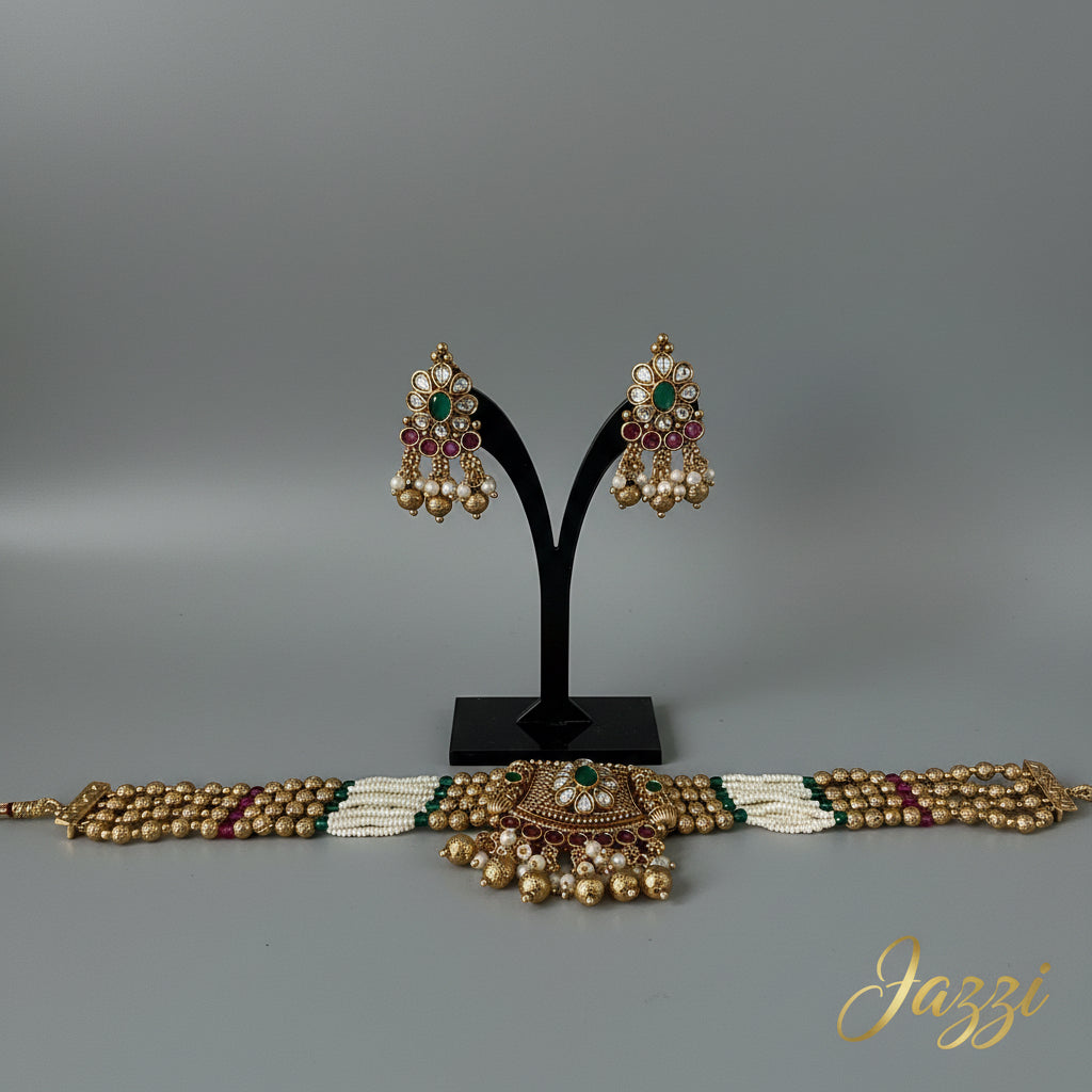 Mori Choker Set